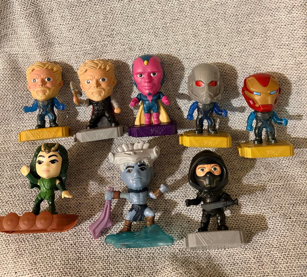 Marvel Superhero Mini Figure Lot 8 Piece Collectible Toy Set